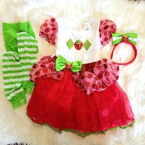 Girls Strawberry Shortcake Halloween Costume